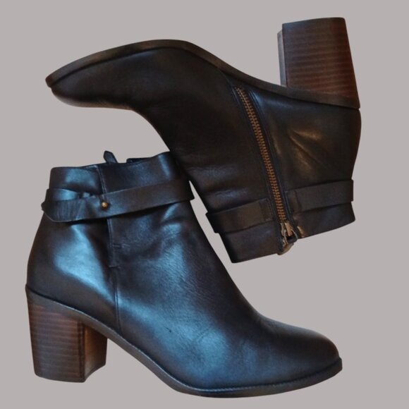 HALOGEN By Nordstrom Black Leather Zip Ankle Strap Boots EUC - Picture 2 of 14